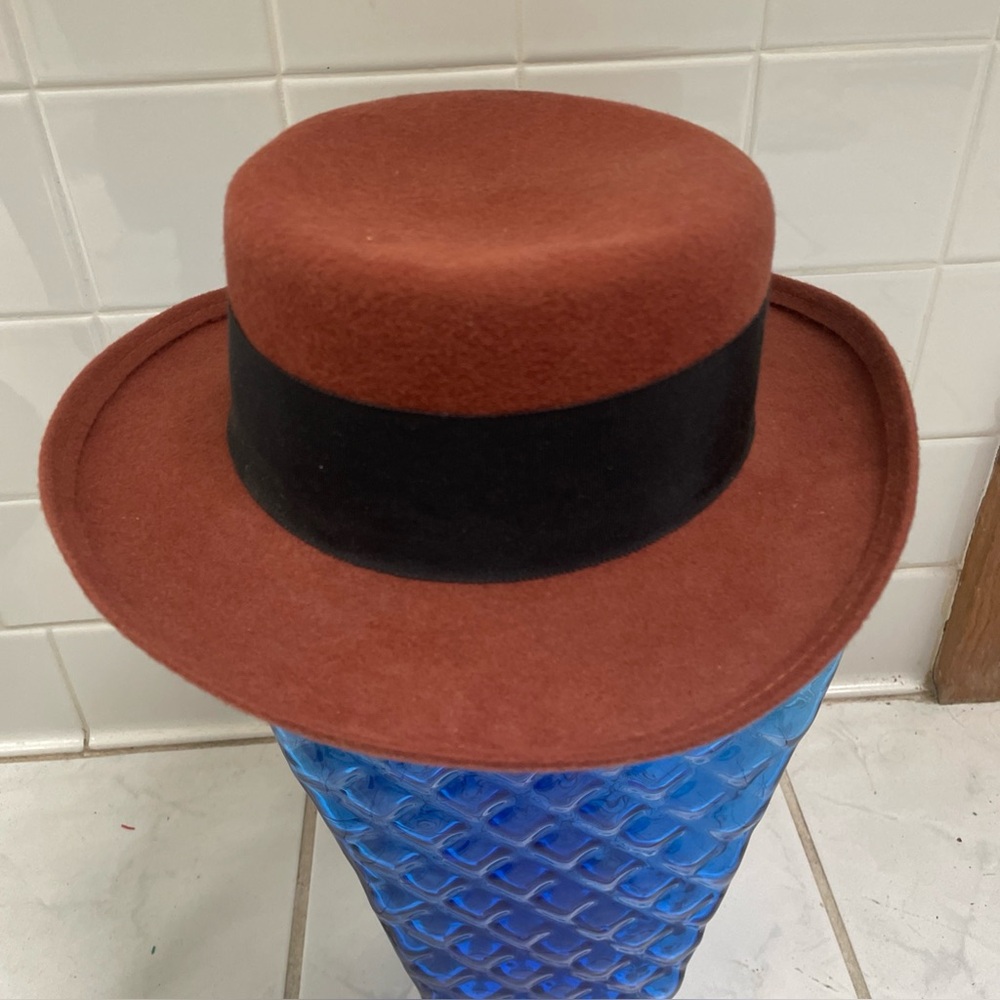 Vintage women's Arlin Wool Hat